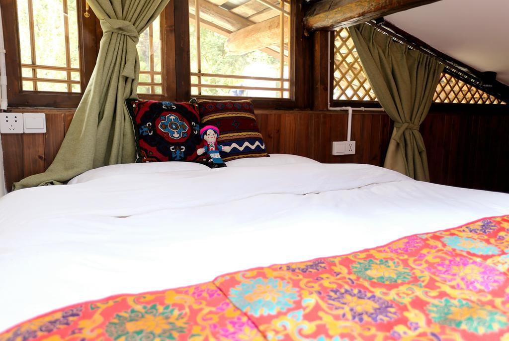 Shangri-La Mid - Mountain Homestay المظهر الخارجي الصورة